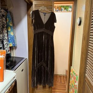 Elegant Velvet Maxi Dress